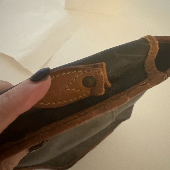 Louis Vuitton Monogram 2 pocket front compartments,w/central pocket+back pocket - Picture 6 of 13